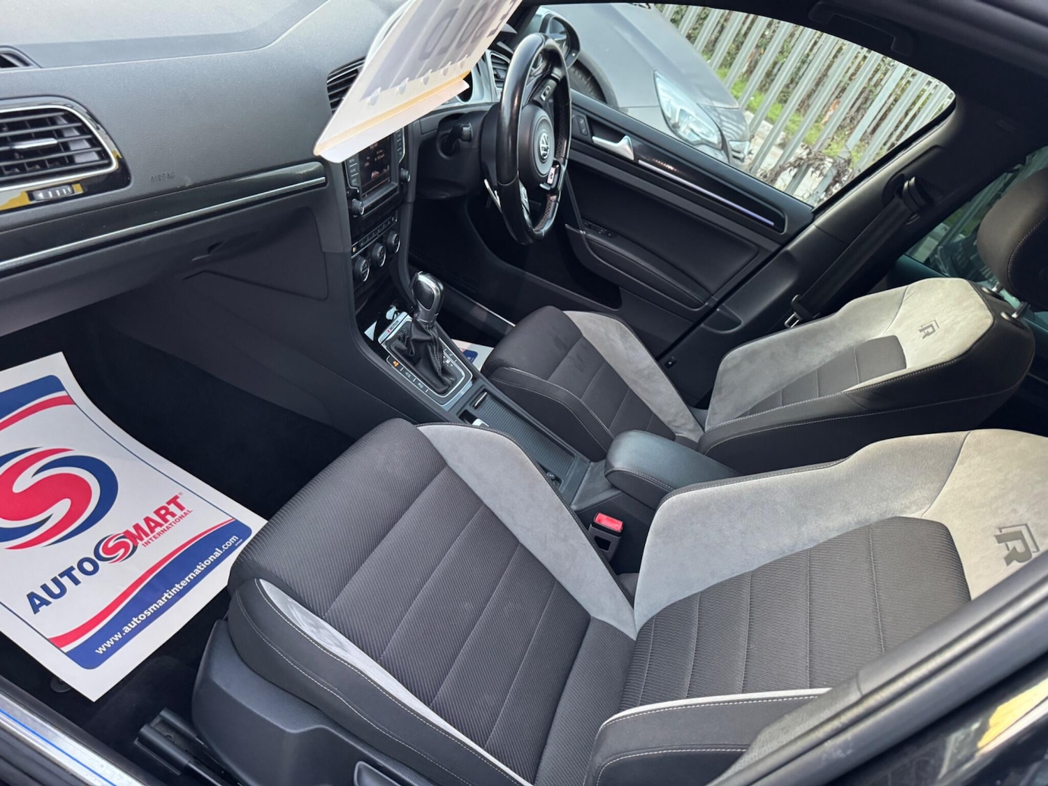 Used Volkswagen Golf 2017 for sale - 76638793: Photo 49