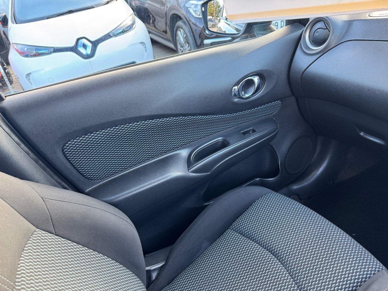 Used Nissan Note 2014 for sale - 77074817: Photo 49