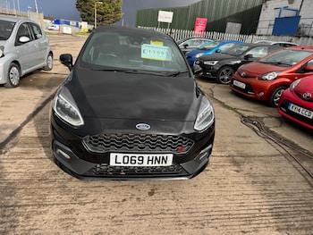 Used Ford Fiesta 2019 for sale - 77573971: Photo