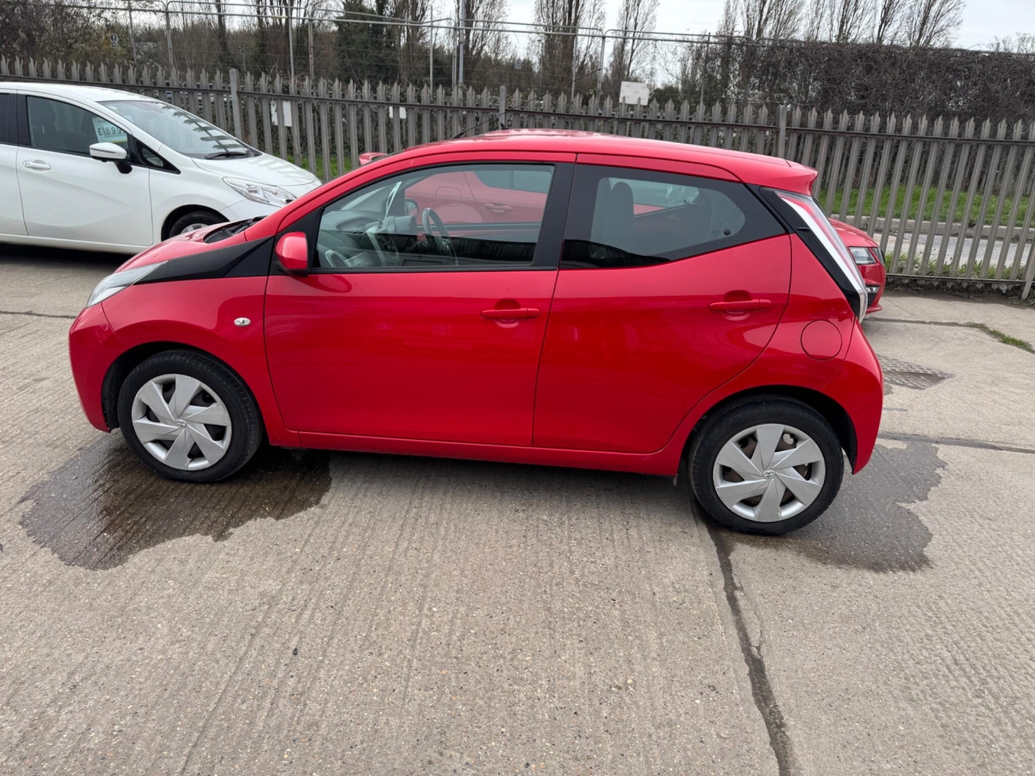 Used Toyota AYGO 2014 for sale - 77892105: Photo 10
