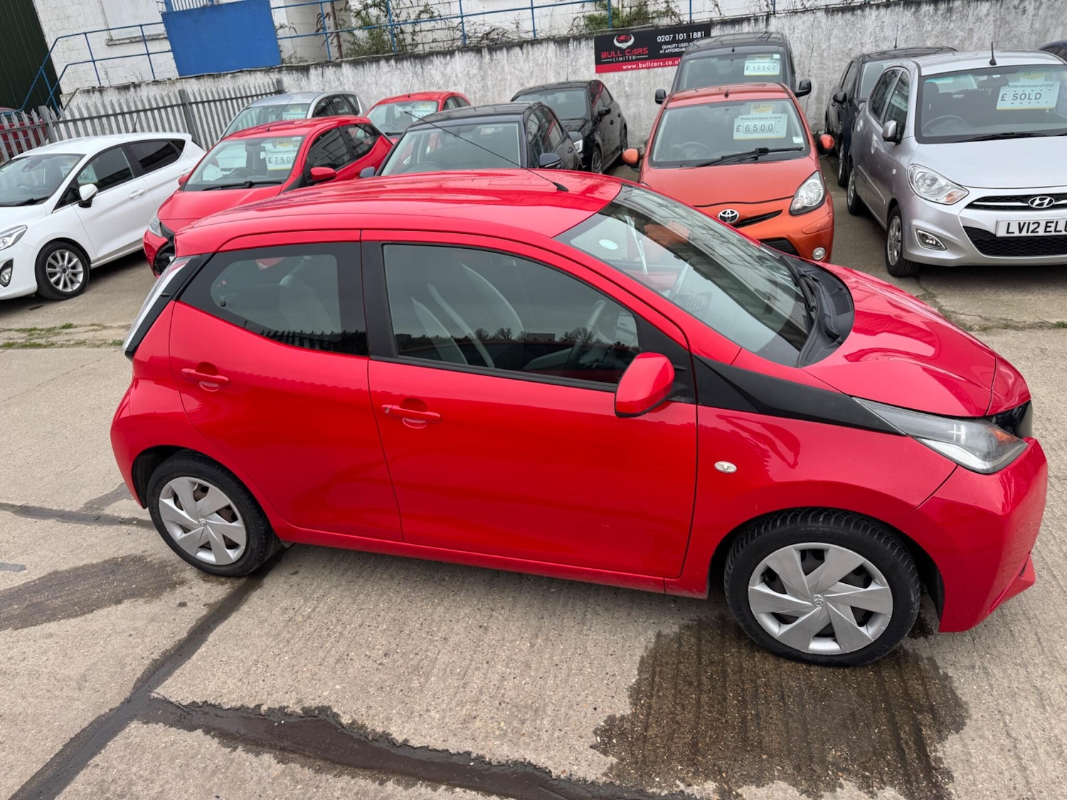 Used Toyota AYGO 2014 for sale - 77892105: Photo 13