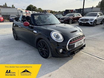 Used MINI Convertible 2017 for sale - 79181807: Photo