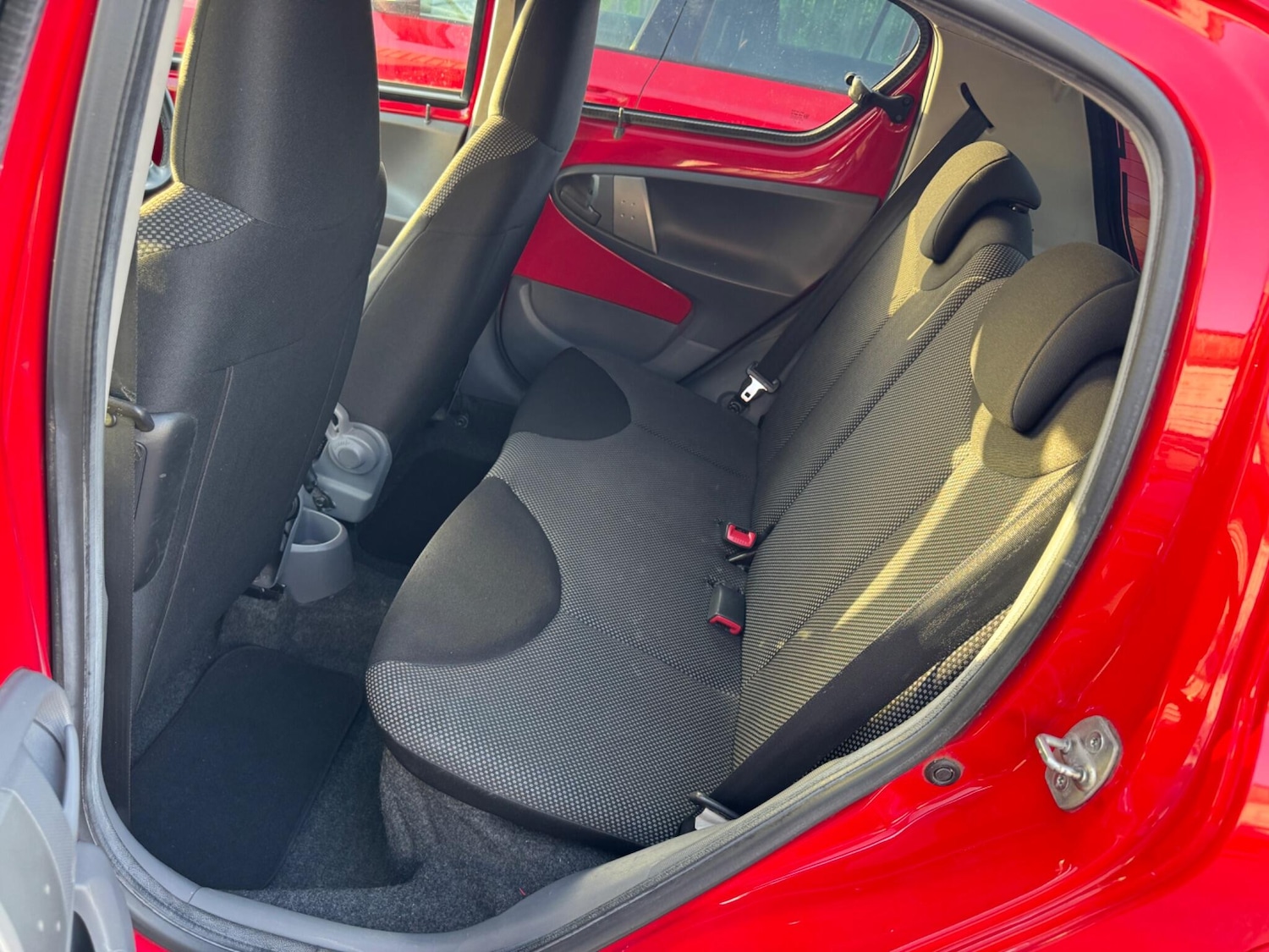 Used Toyota AYGO 2012 for sale - 78184955: Photo 18