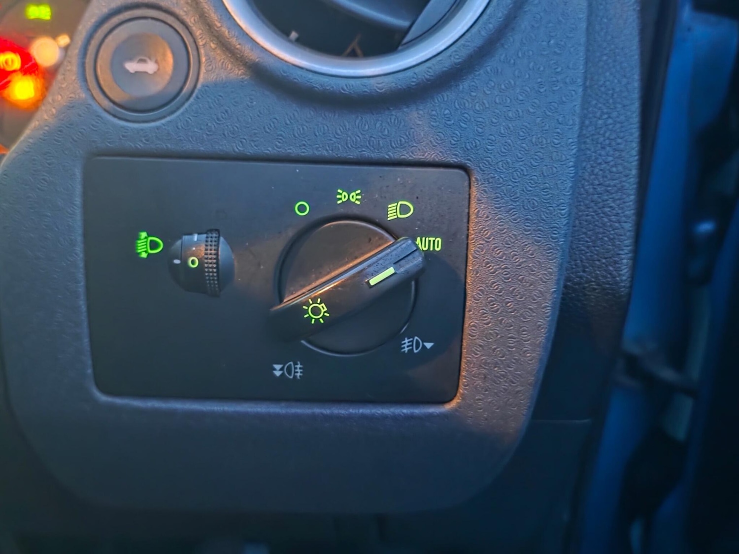 Used Ford Fusion 2010 for sale - 77028954: Photo 17