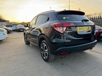 Used Honda HR-V 2018 for sale - 75975451: Photo