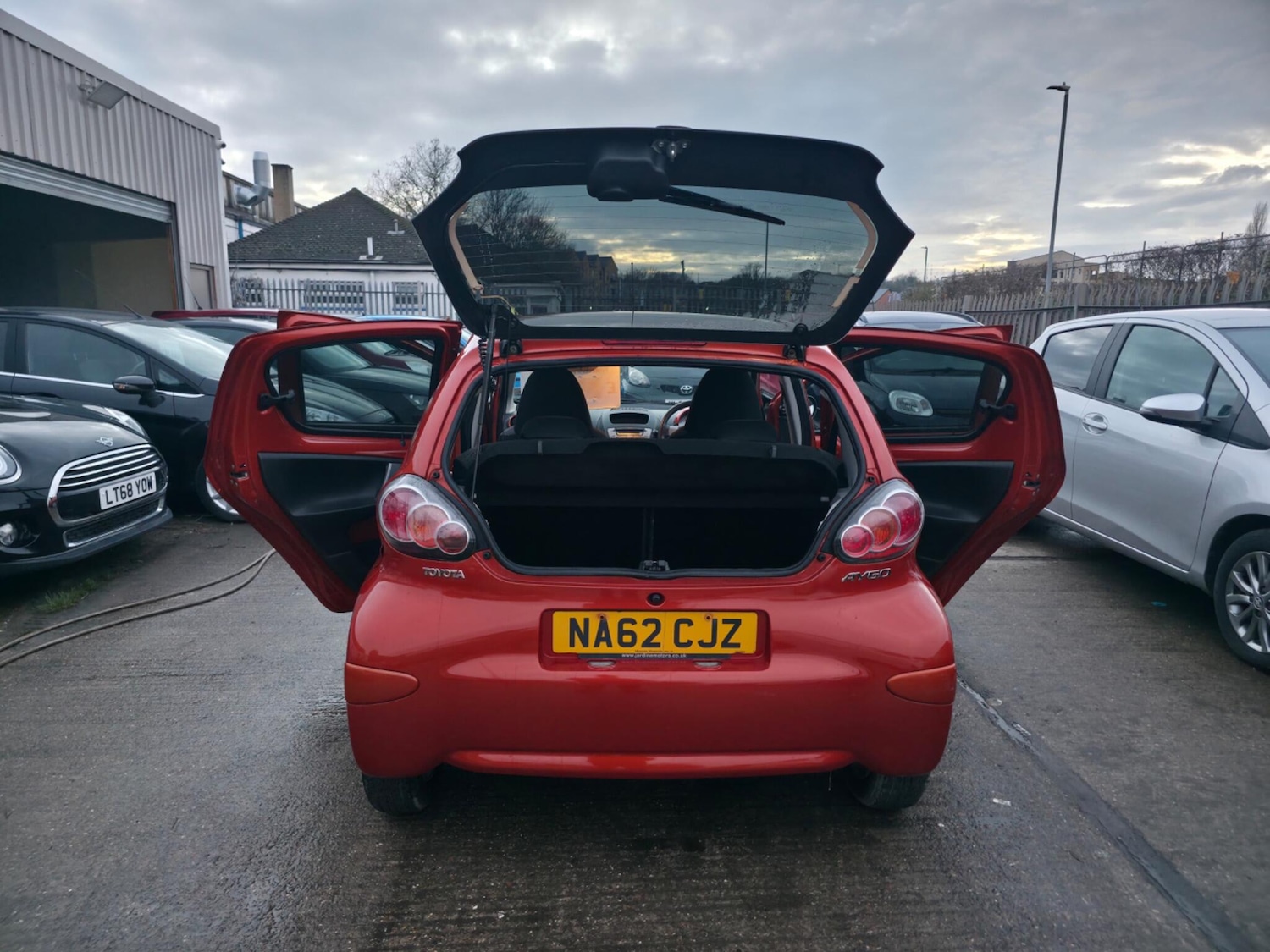 Used Toyota AYGO 2012 for sale - 77255002: Photo 8