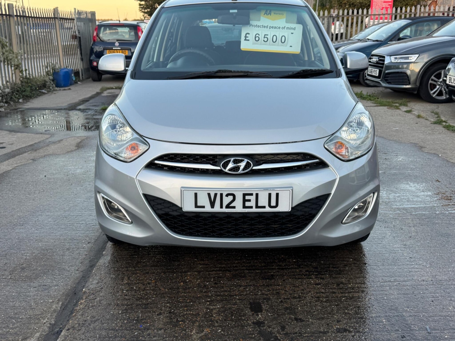 Used Hyundai i10 2012 for sale - 76638810: Photo 2