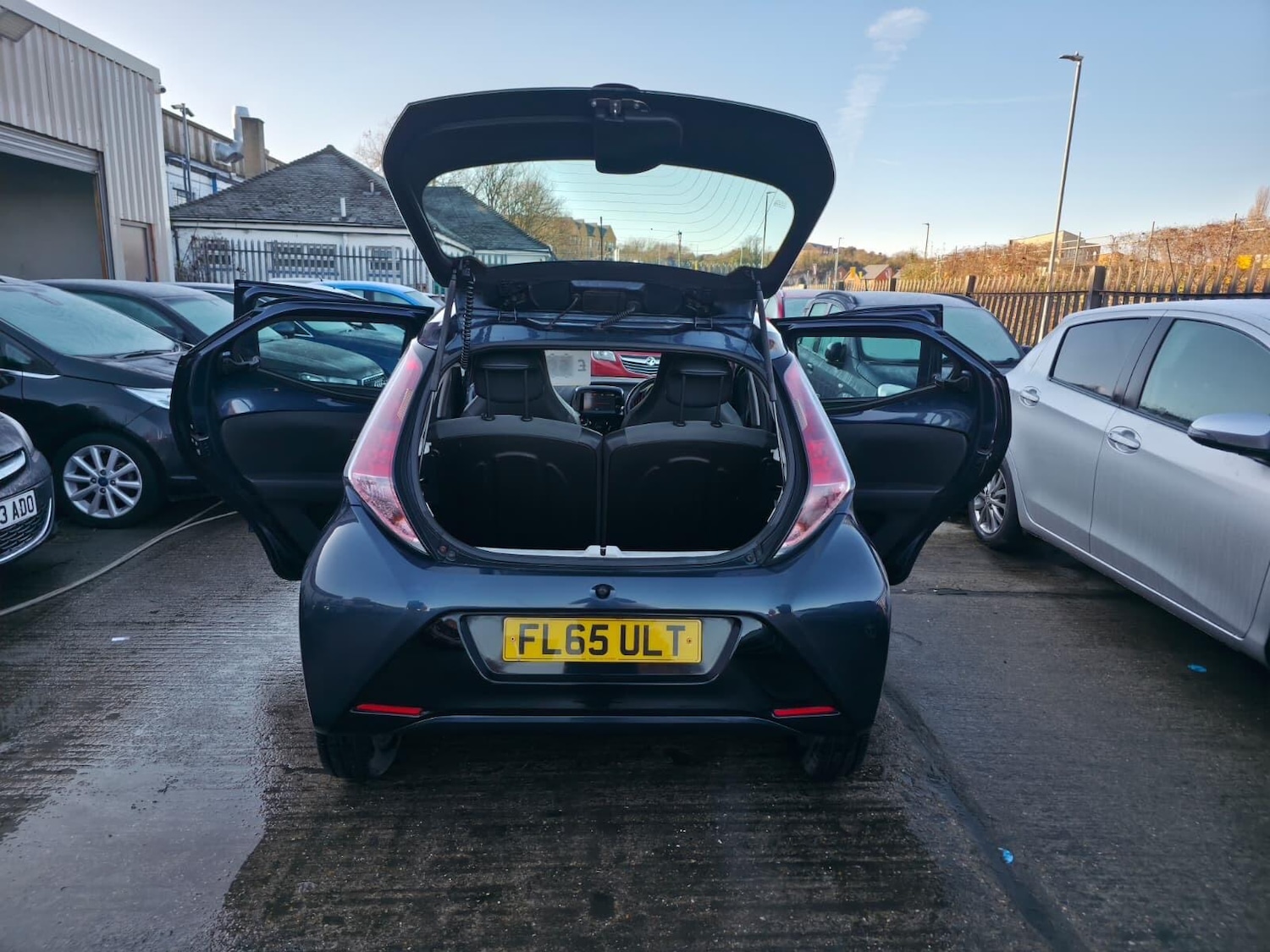 Used Toyota AYGO for sale - 77215076: Photo 11