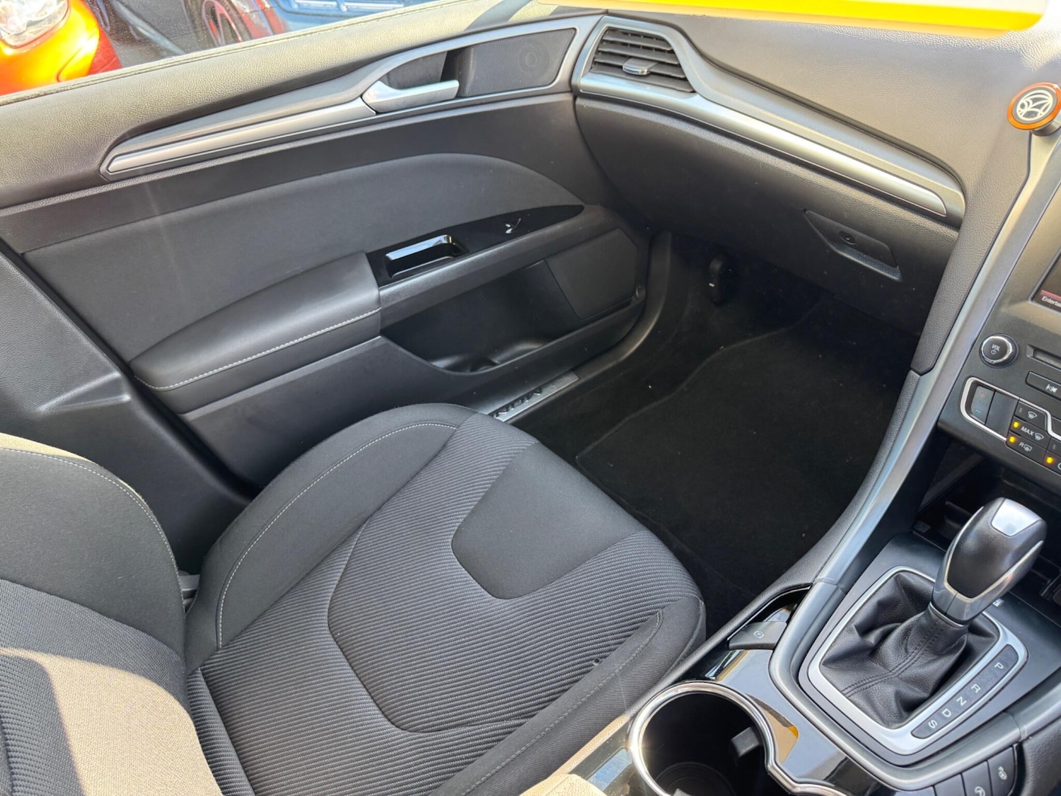 Used Ford Mondeo for sale - 77925038: Photo 48