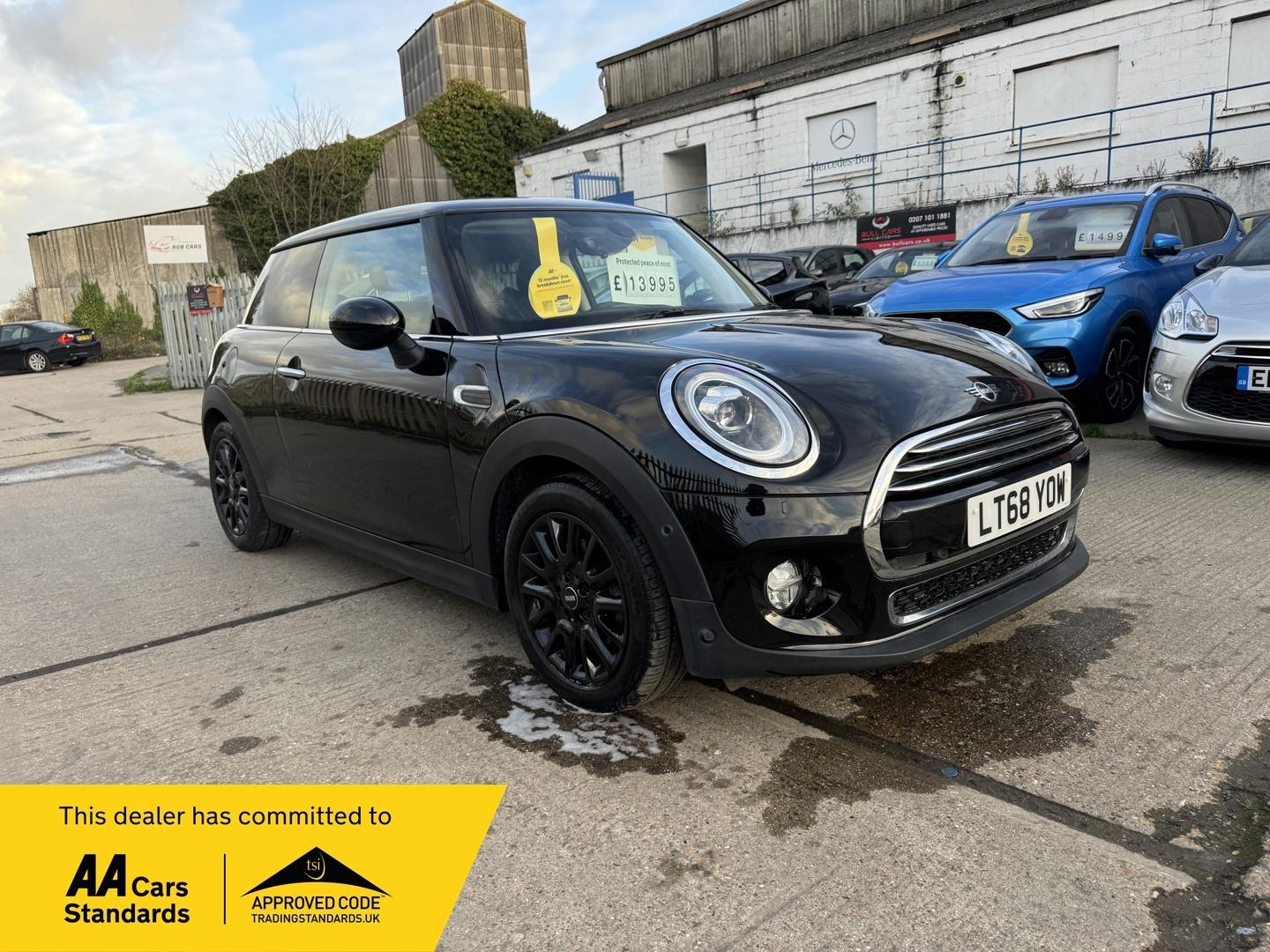 Used MINI Hatch 2018 for sale - 76638812: Photo 1