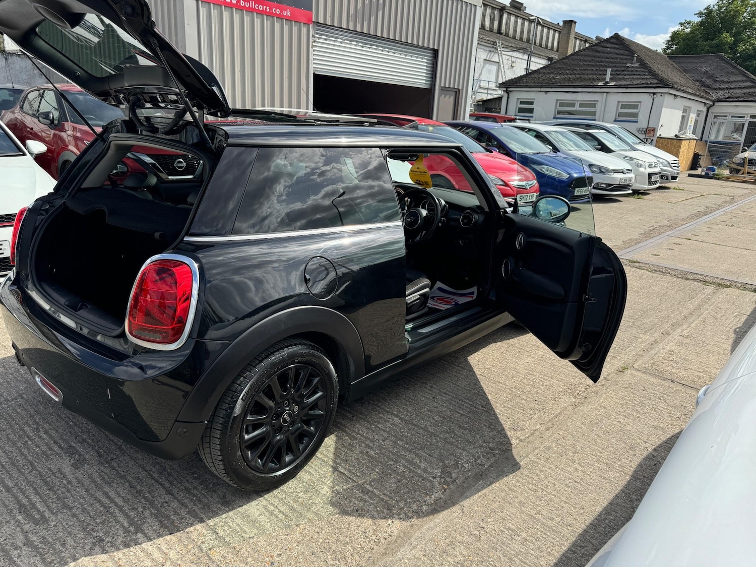 Used MINI Hatch 2018 for sale - 76638812: Photo 15