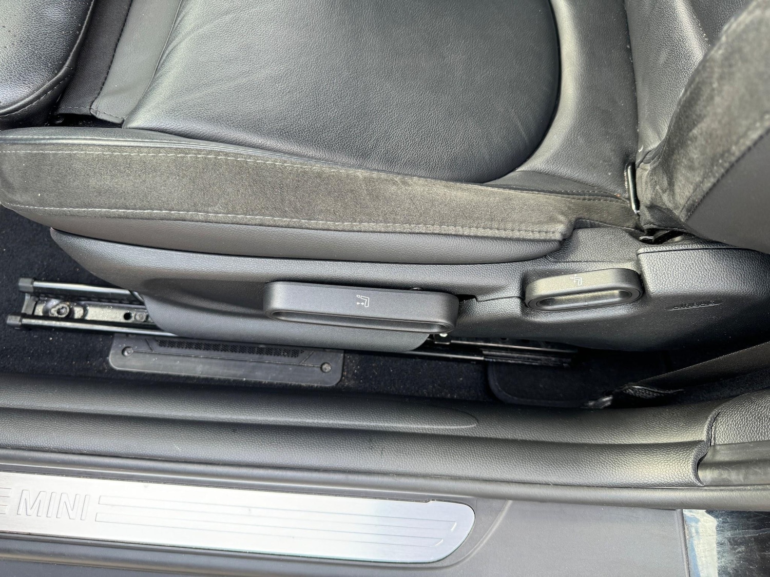 Used MINI Hatch 2018 for sale - 76638812: Photo 29