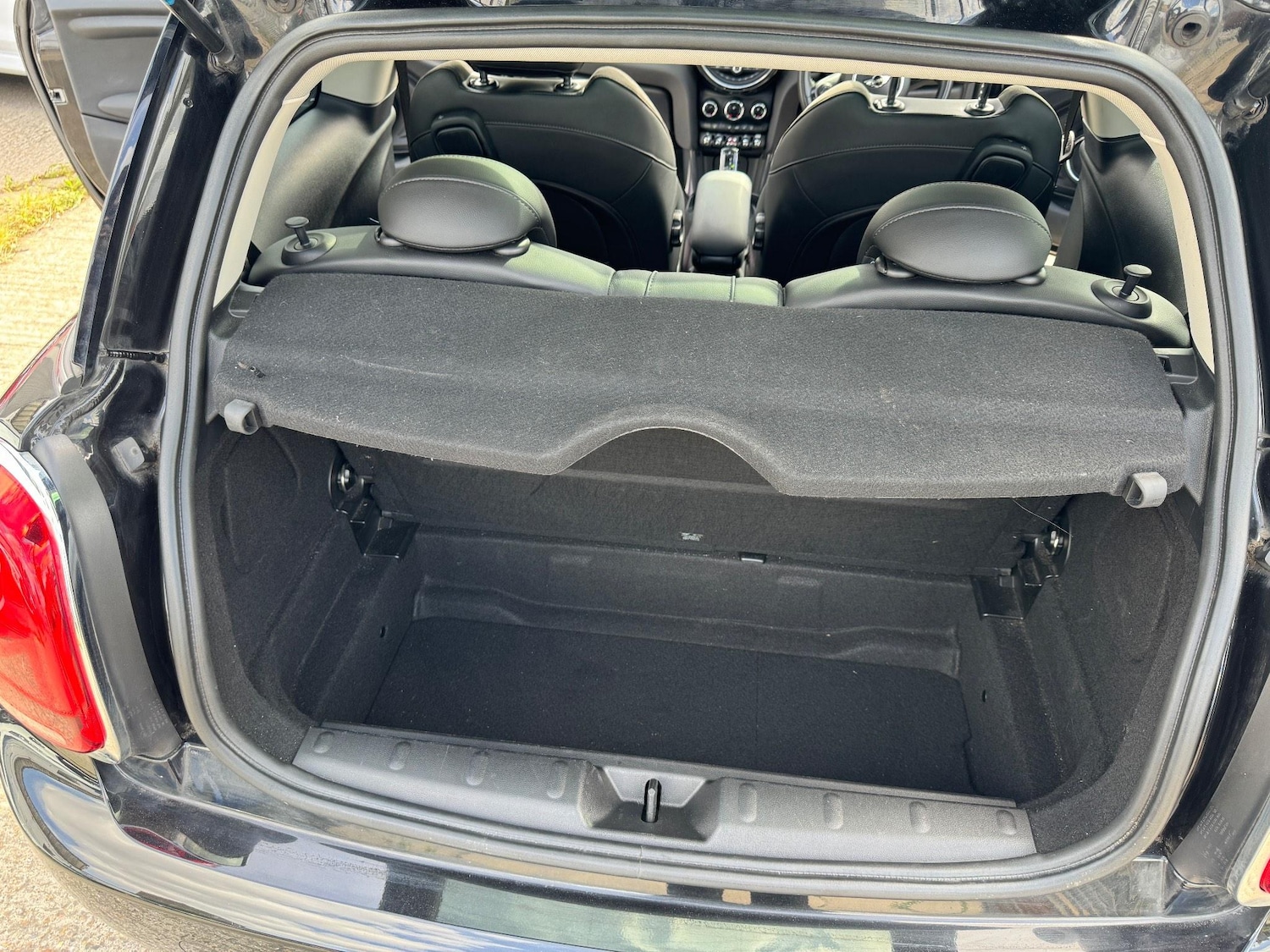 Used MINI Hatch 2018 for sale - 76638812: Photo 48