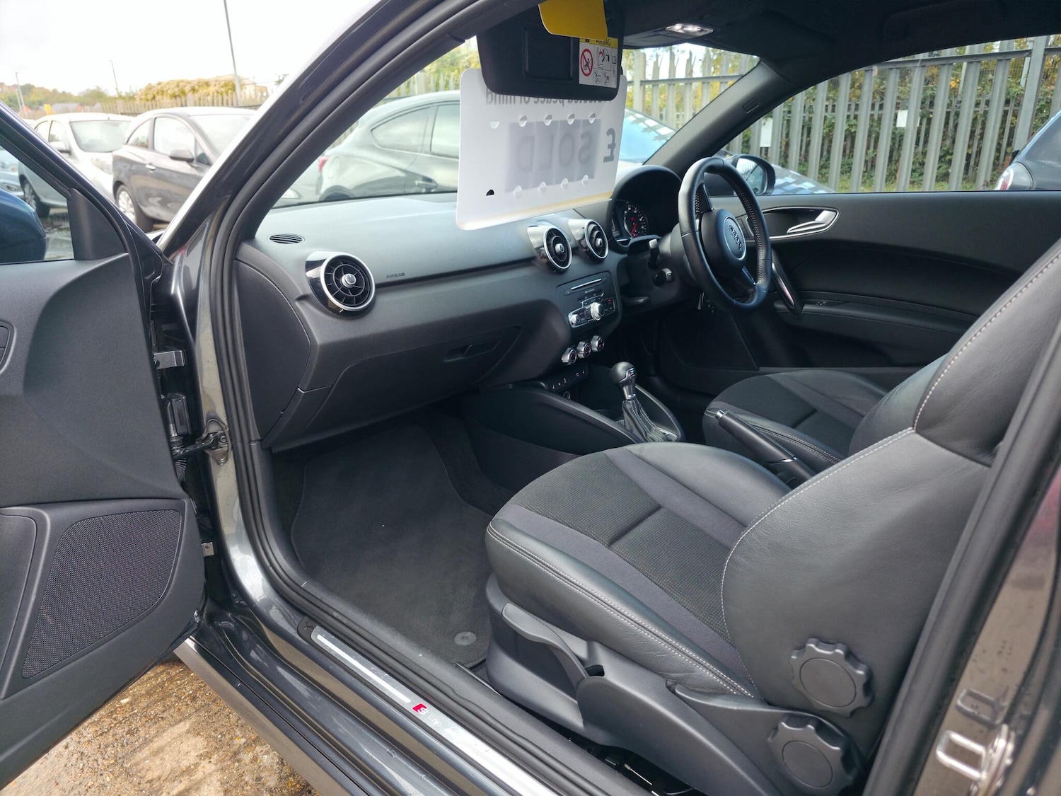 Used Audi A1 2015 for sale - 76638820: Photo 33