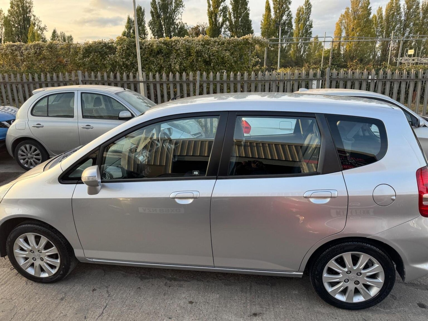 Used Honda Jazz 2009 for sale - 76205644: Photo 10