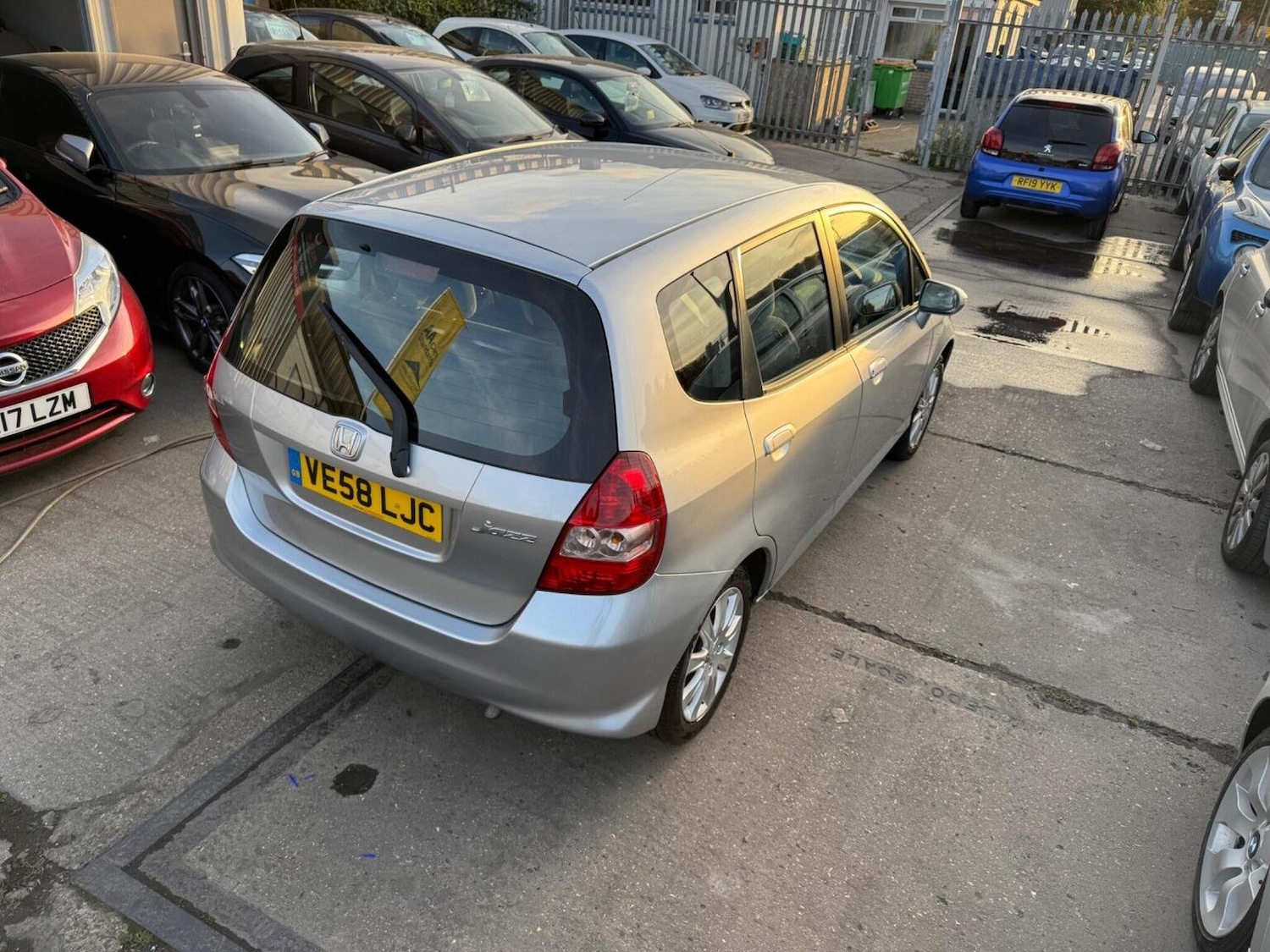 Used Honda Jazz 2009 for sale - 76205644: Photo 14