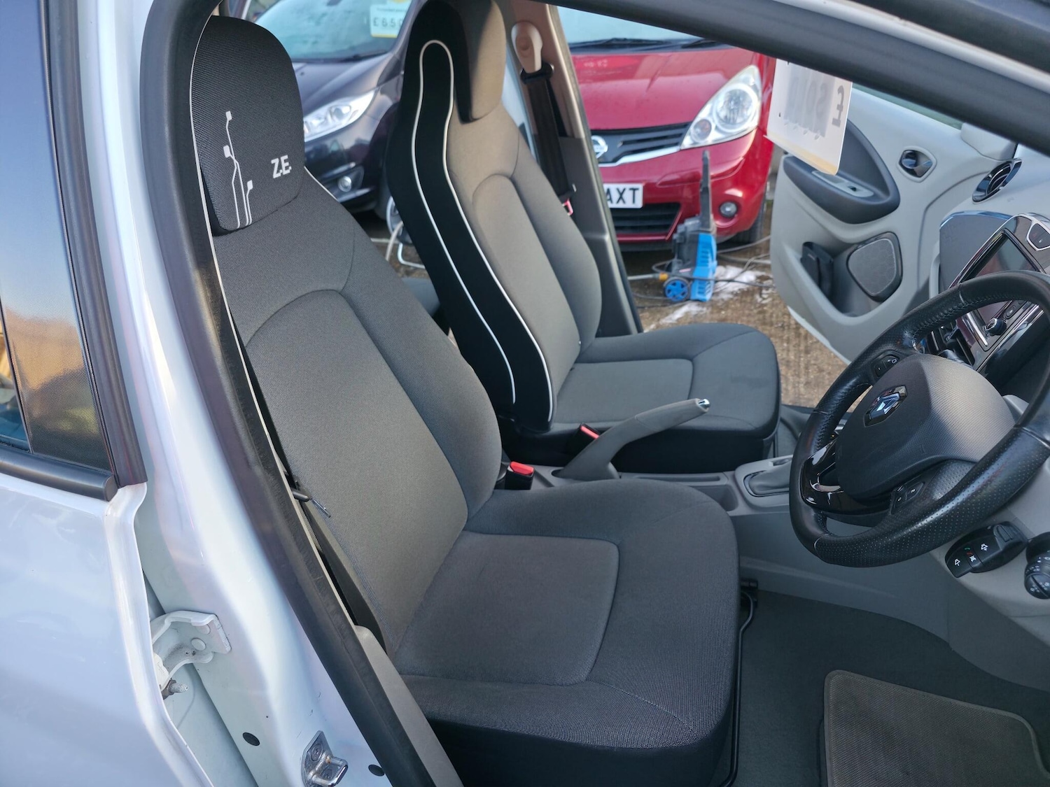 Used Renault Zoe for sale - 77017102: Photo 19