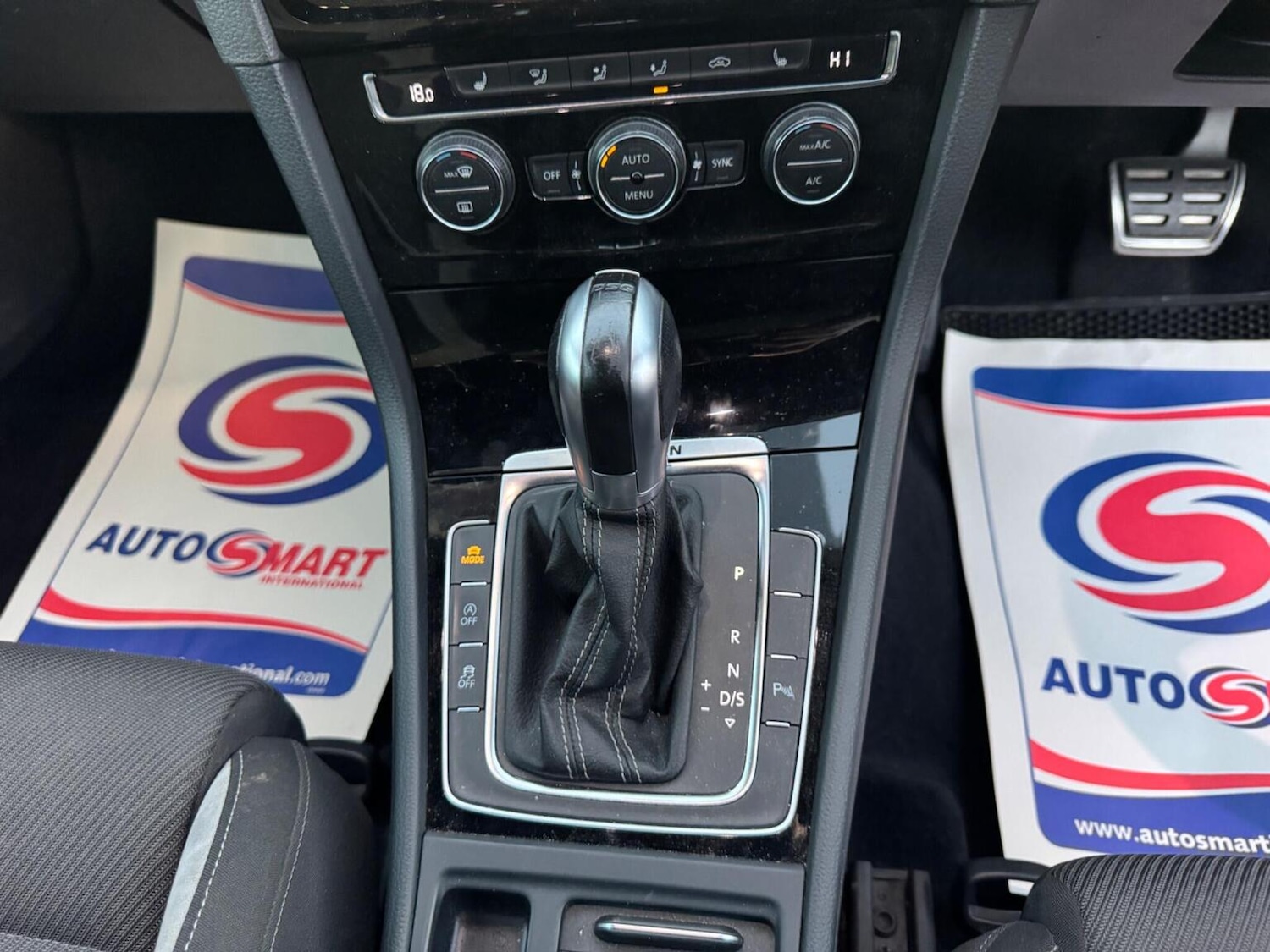 Used Volkswagen Golf 2017 for sale - 76521130: Photo 19