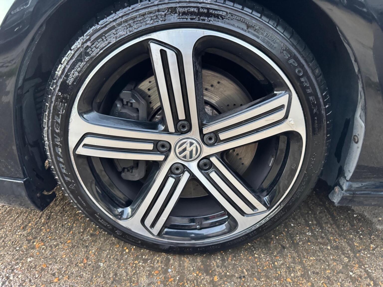 Used Volkswagen Golf 2017 for sale - 76521130: Photo 35