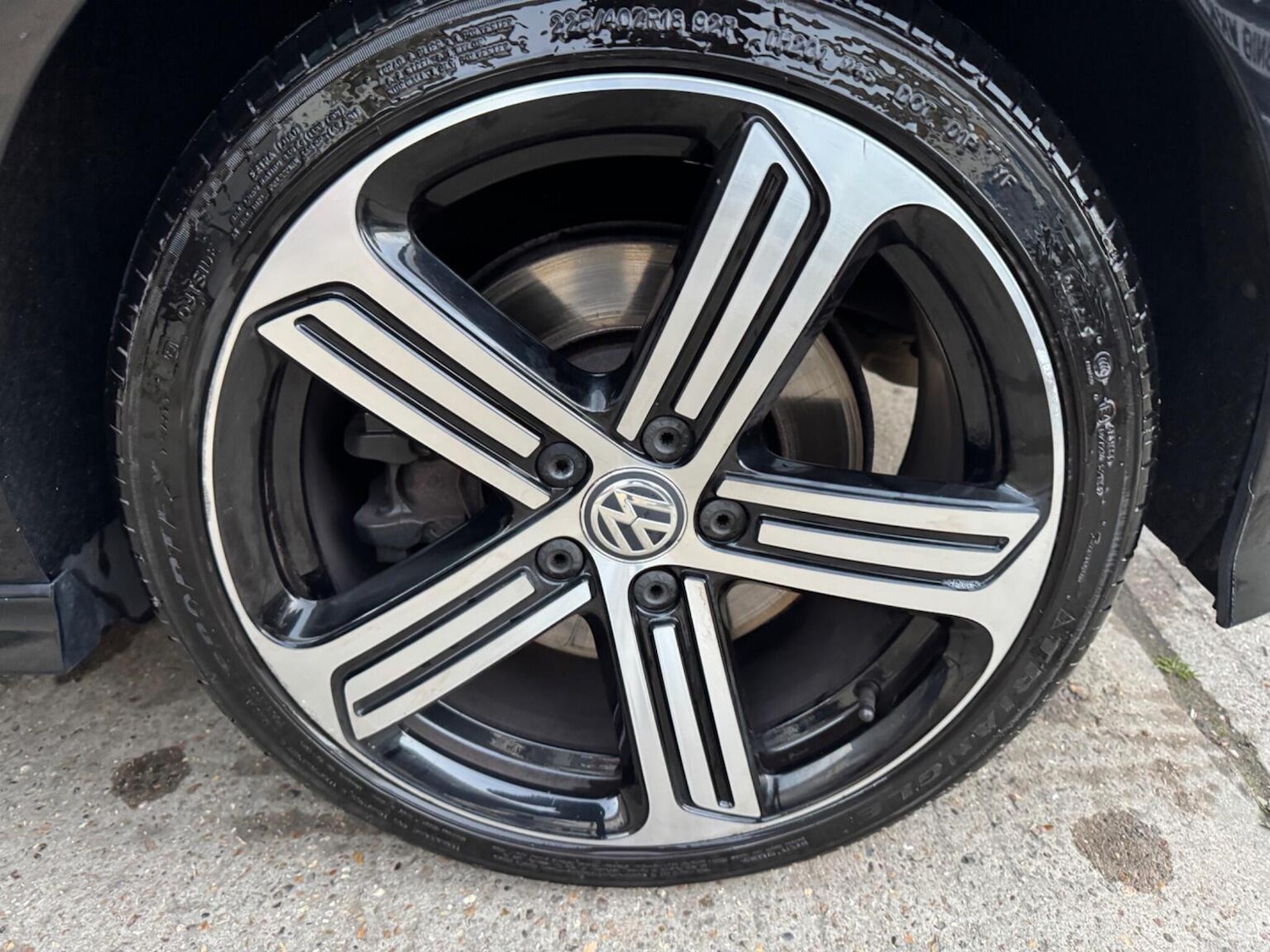 Used Volkswagen Golf 2017 for sale - 76521130: Photo 38