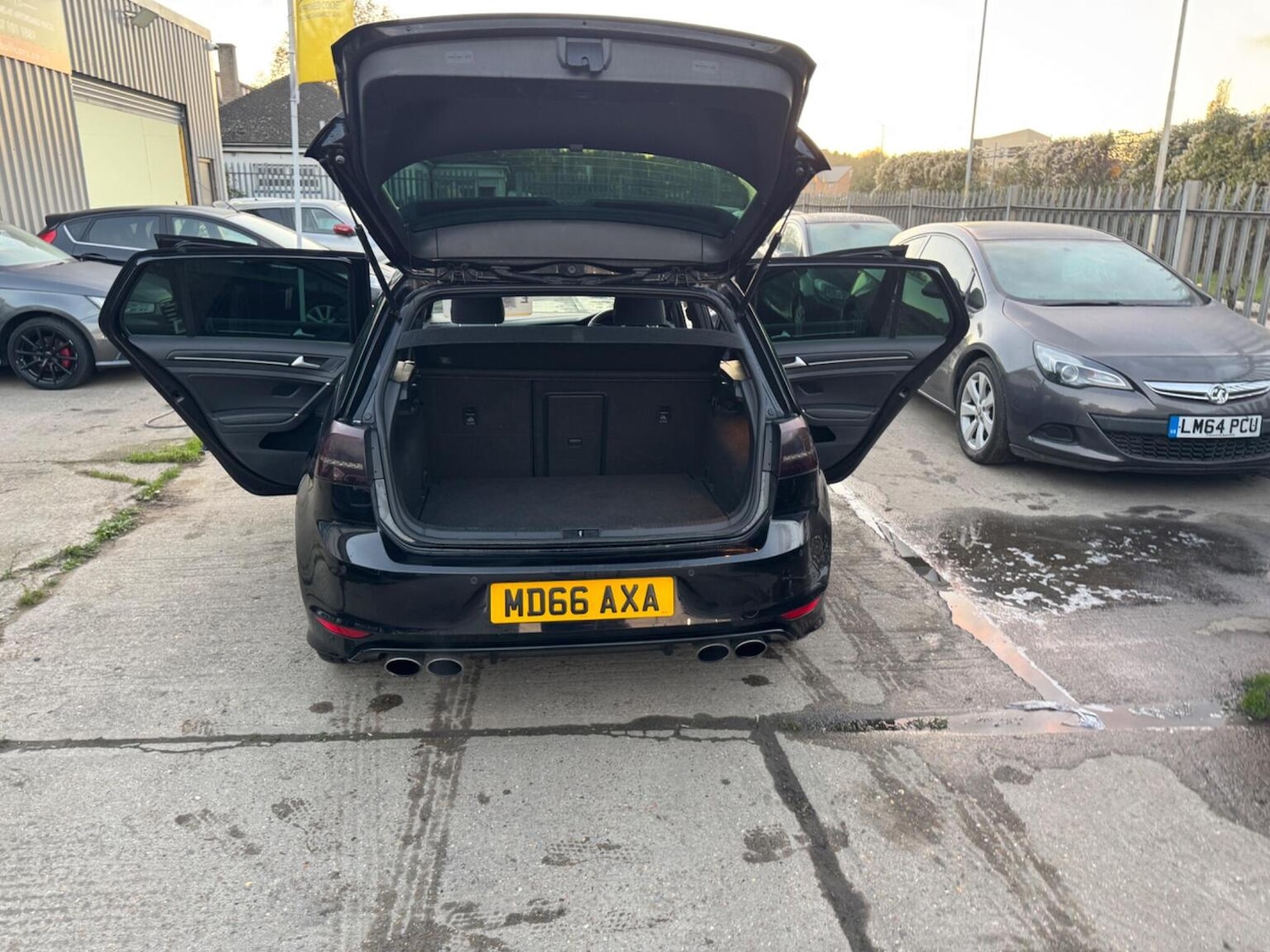 Used Volkswagen Golf 2017 for sale - 76521130: Photo 46