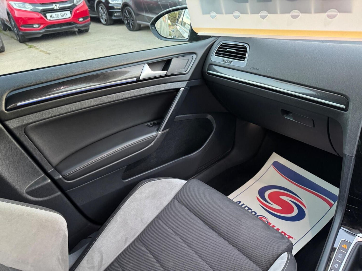 Used Volkswagen Golf 2017 for sale - 76521130: Photo 56