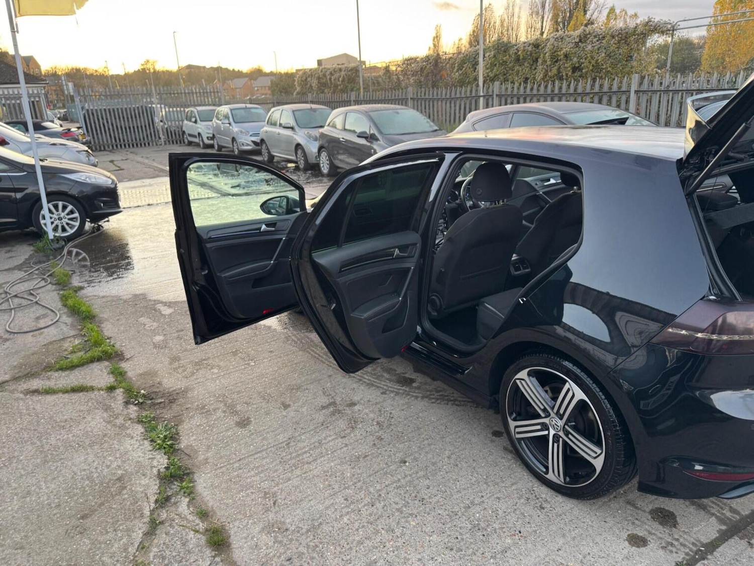 Used Volkswagen Golf 2017 for sale - 76521130: Photo 59