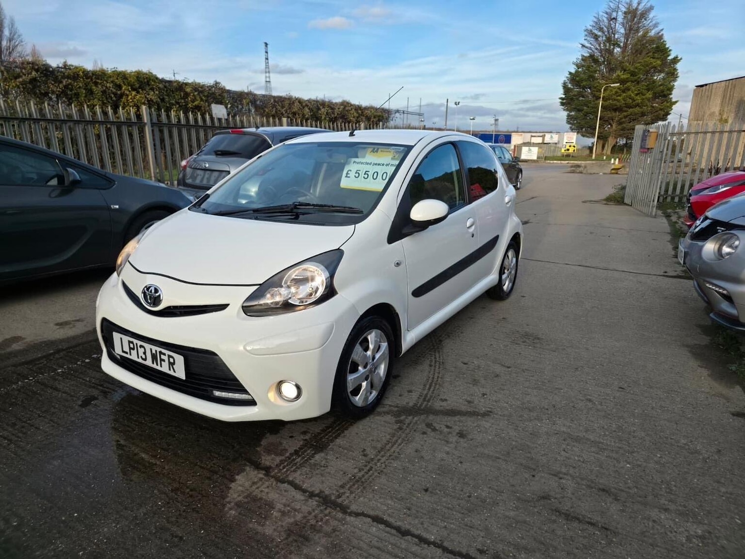 Used Toyota AYGO 2013 for sale - 76559915: Photo 3