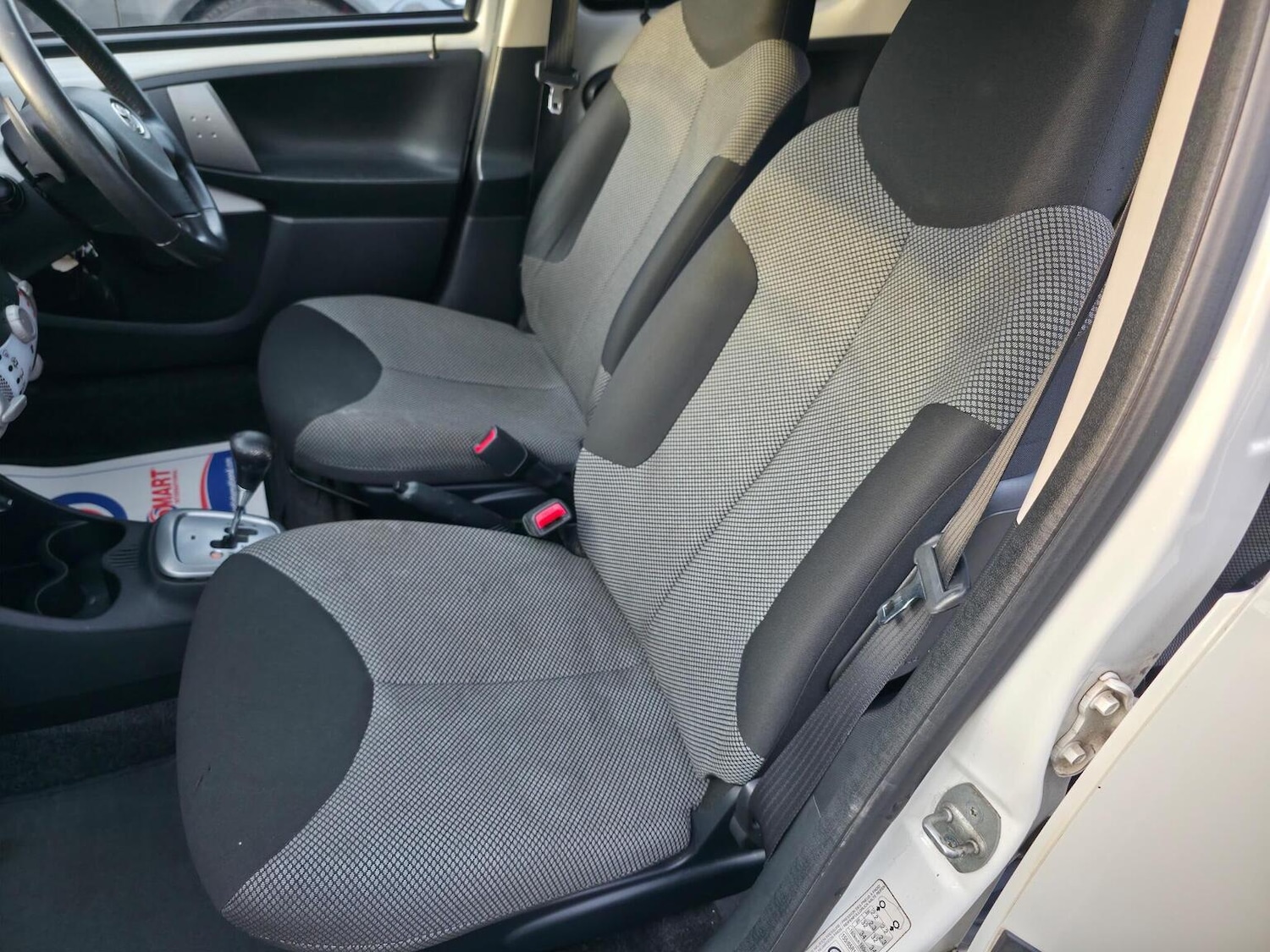 Used Toyota AYGO 2013 for sale - 76559915: Photo 35