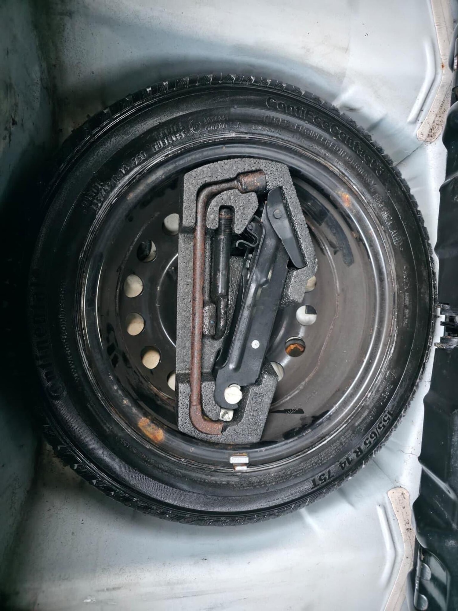 Used Toyota AYGO 2013 for sale - 76559915: Photo 39