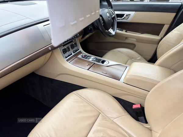 Used Jaguar XF 2014 for sale - 76772537: Photo 11