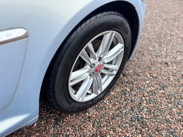 Used Jaguar XF 2014 for sale - 76772537: Photo 7