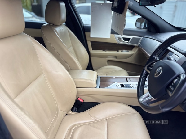 Used Jaguar XF 2014 for sale - 76772537: Photo 9