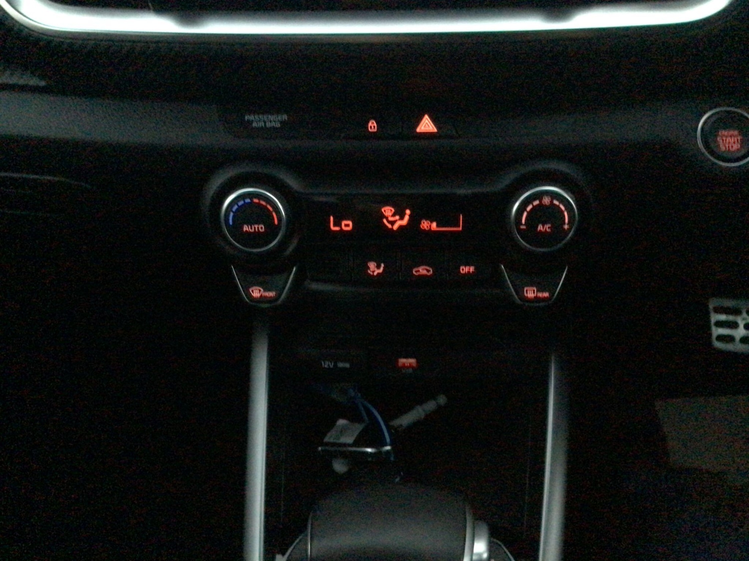 Used Kia Stonic 2023 for sale - 76899170: Photo 19