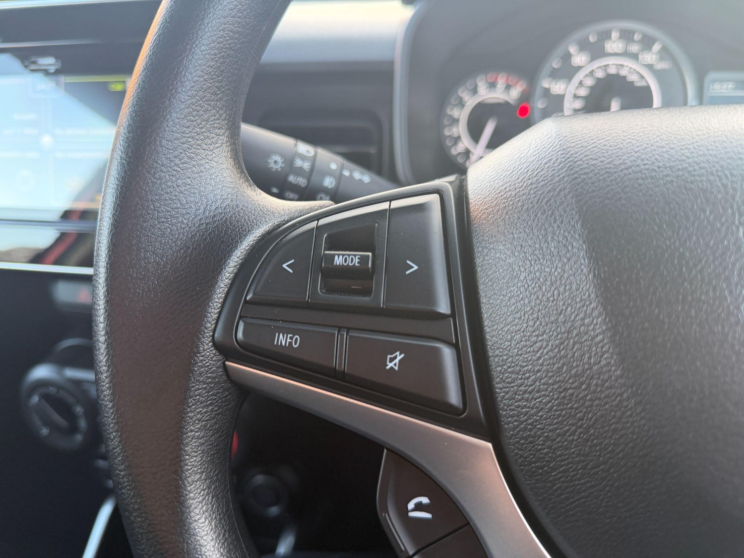 Used Suzuki Ignis 2023 for sale - 76608350: Photo 23