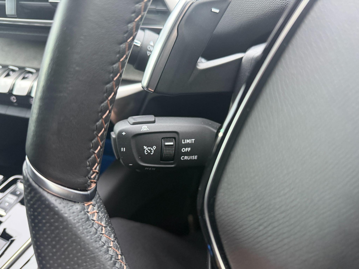 Used Peugeot 3008 2024 for sale - 76886175: Photo 23