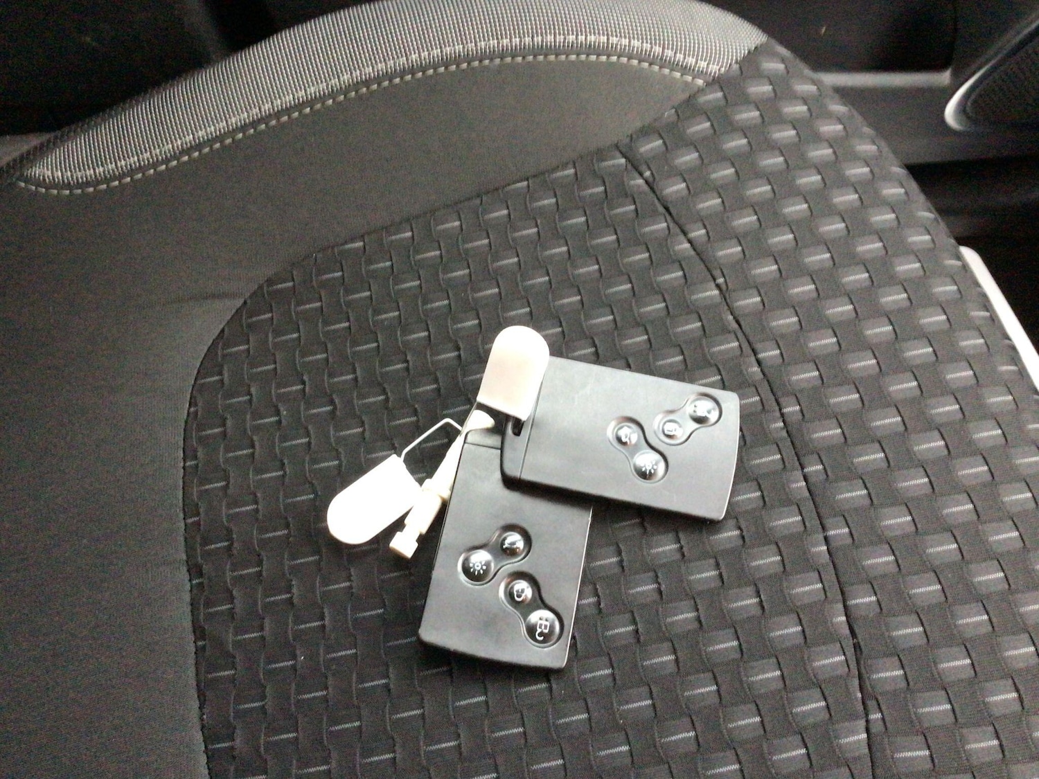 Used Renault Captur for sale - 77683980: Photo 17