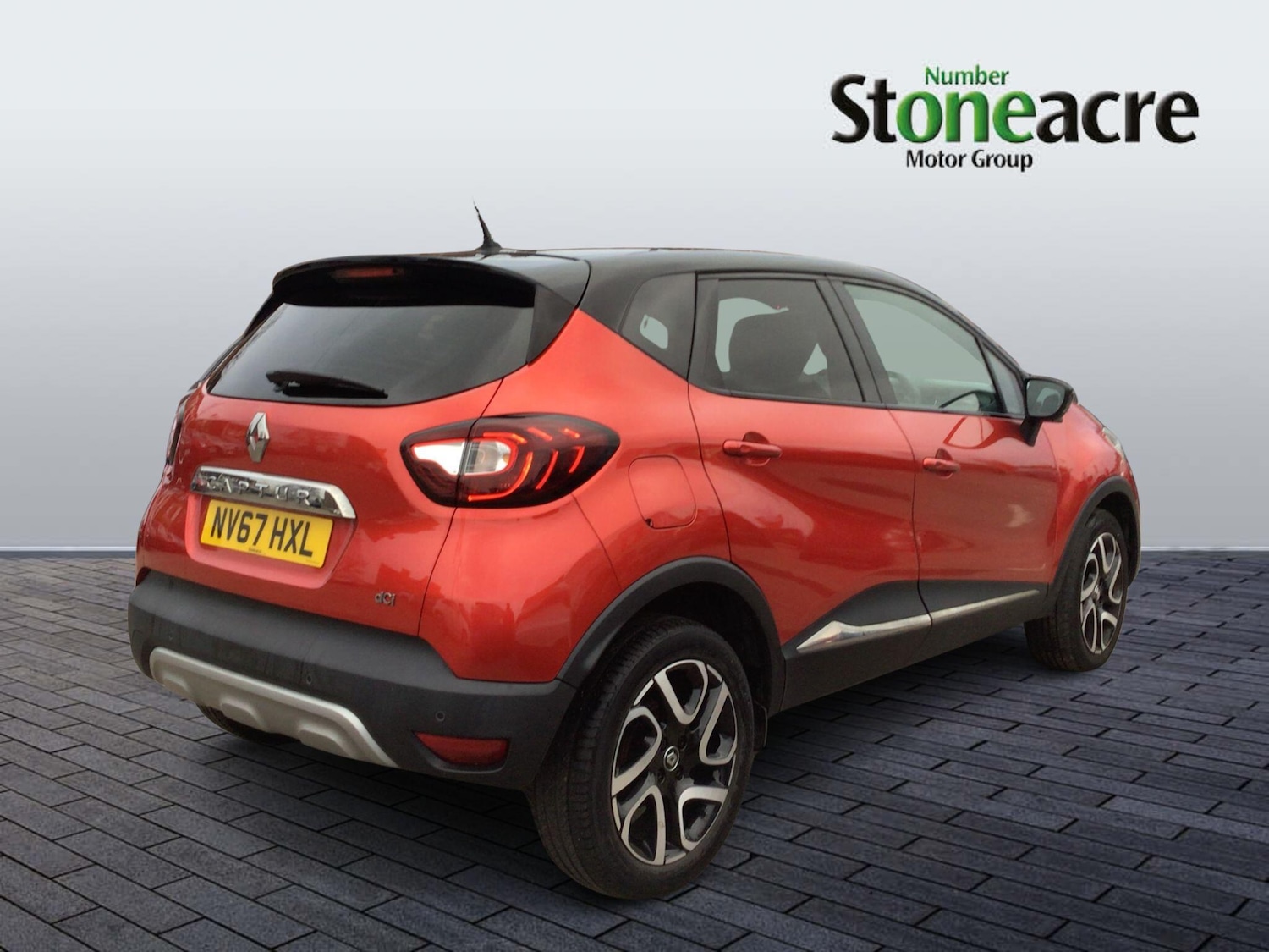 Used Renault Captur for sale - 77683980: Photo 4
