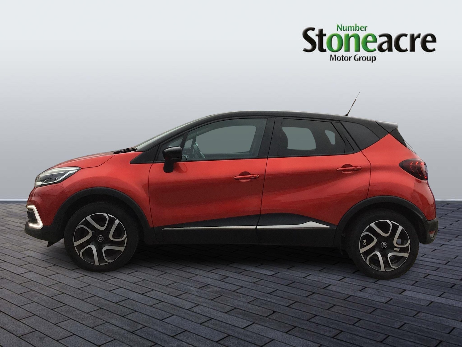 Used Renault Captur for sale - 77683980: Photo 8