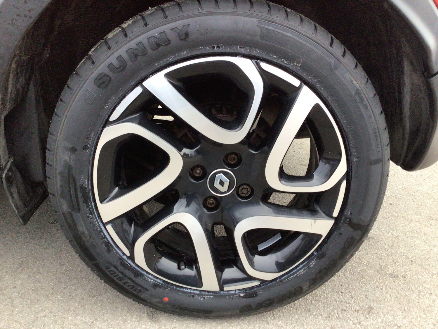 Used Renault Captur for sale - 77683980: Photo 9