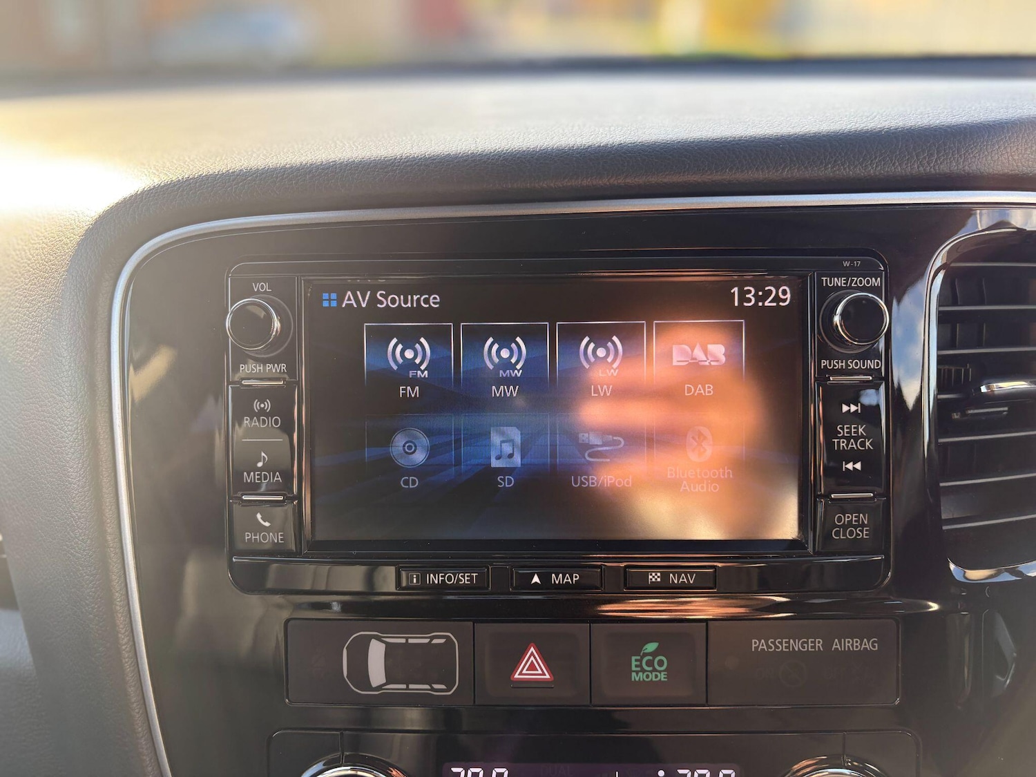 Used Mitsubishi Outlander 2017 for sale - 76388167: Photo 28