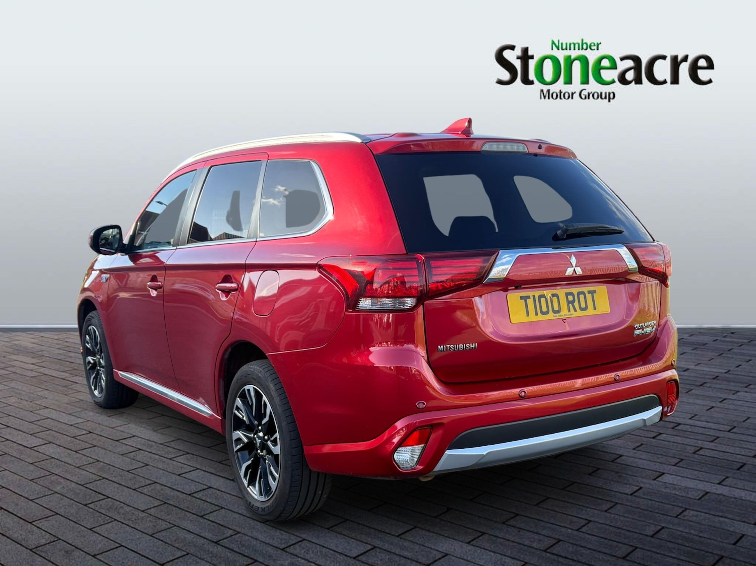 Used Mitsubishi Outlander 2017 for sale - 76388167: Photo 5