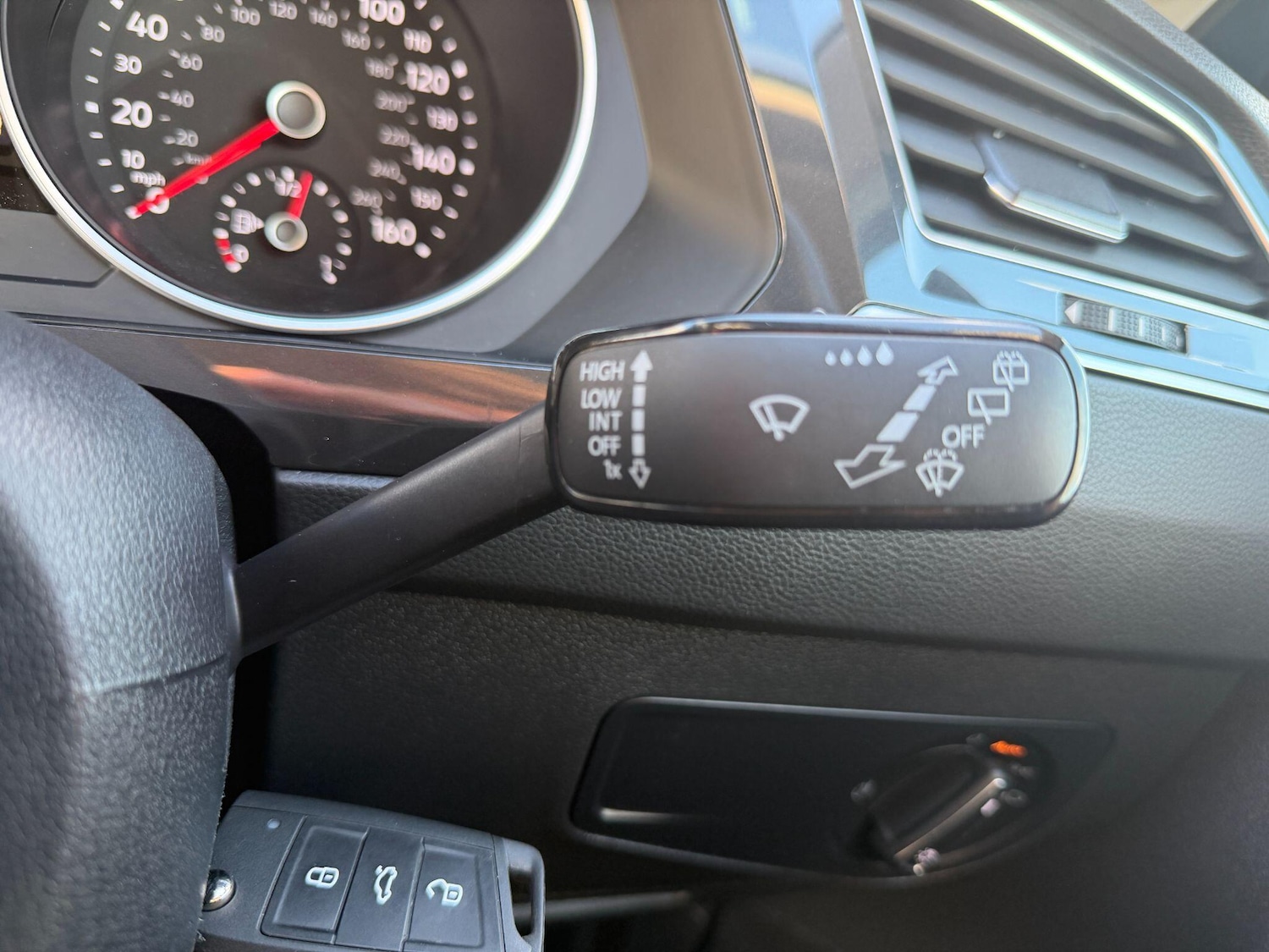 Used Volkswagen Tiguan 2022 for sale - 76458045: Photo 23