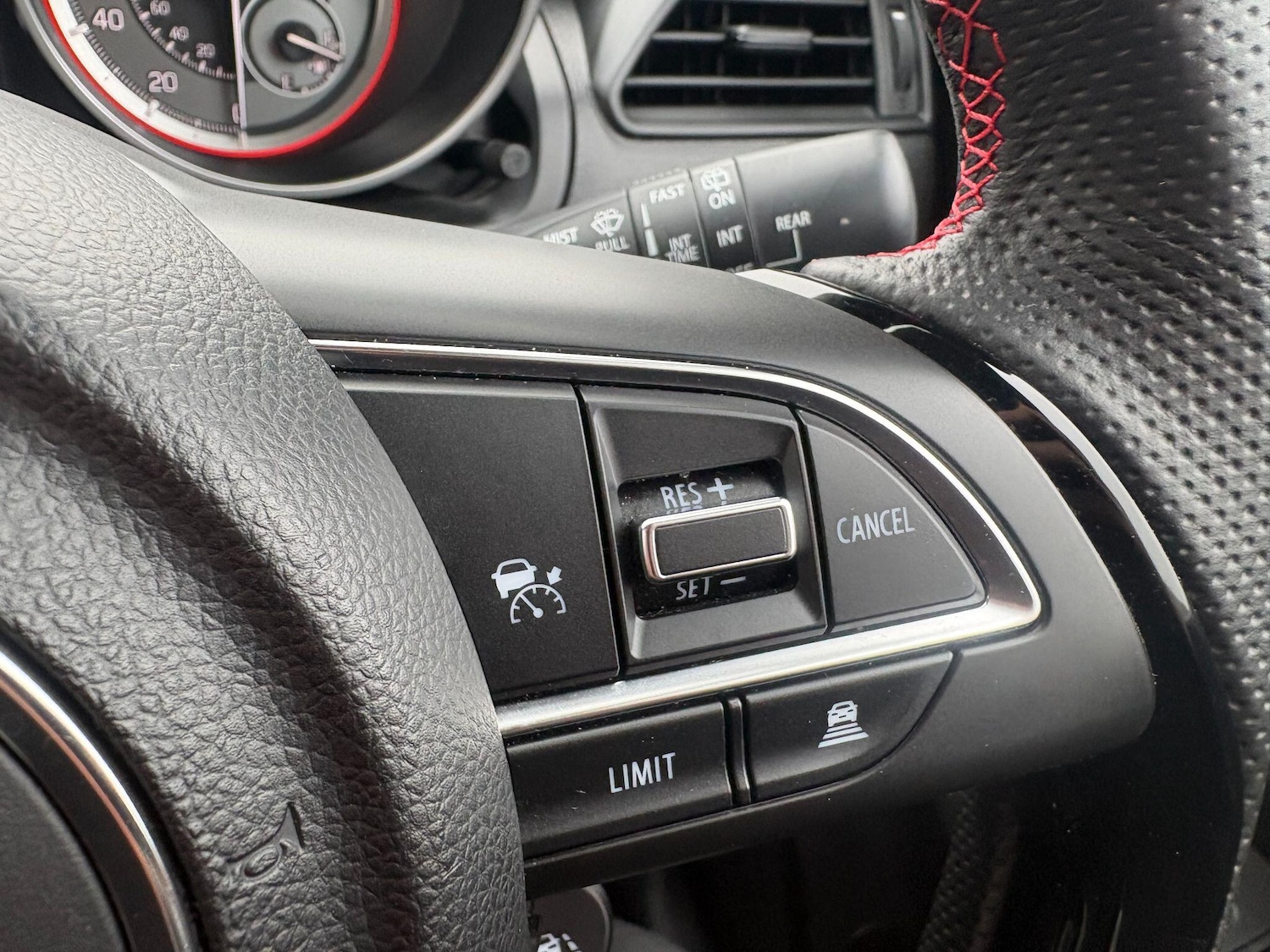 Used Suzuki Swift 2023 for sale - 77352076: Photo 28