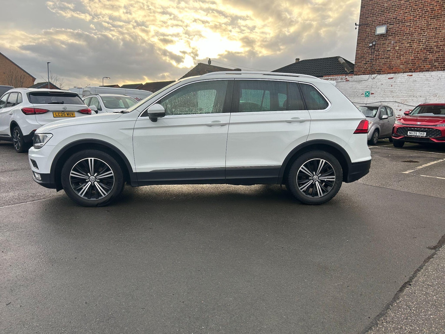 Used Volkswagen Tiguan for sale - 77670296: Photo 8