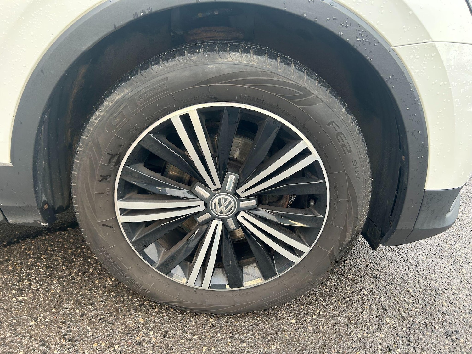 Used Volkswagen Tiguan for sale - 77670296: Photo 9