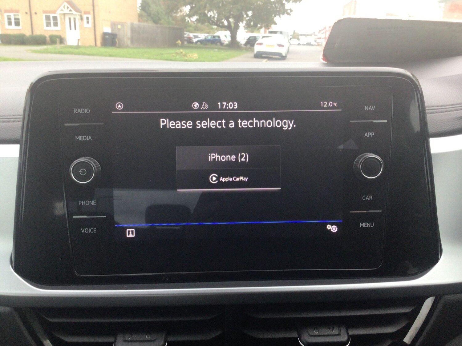 Used Volkswagen T-Roc 2022 for sale - 76377340: Photo 17