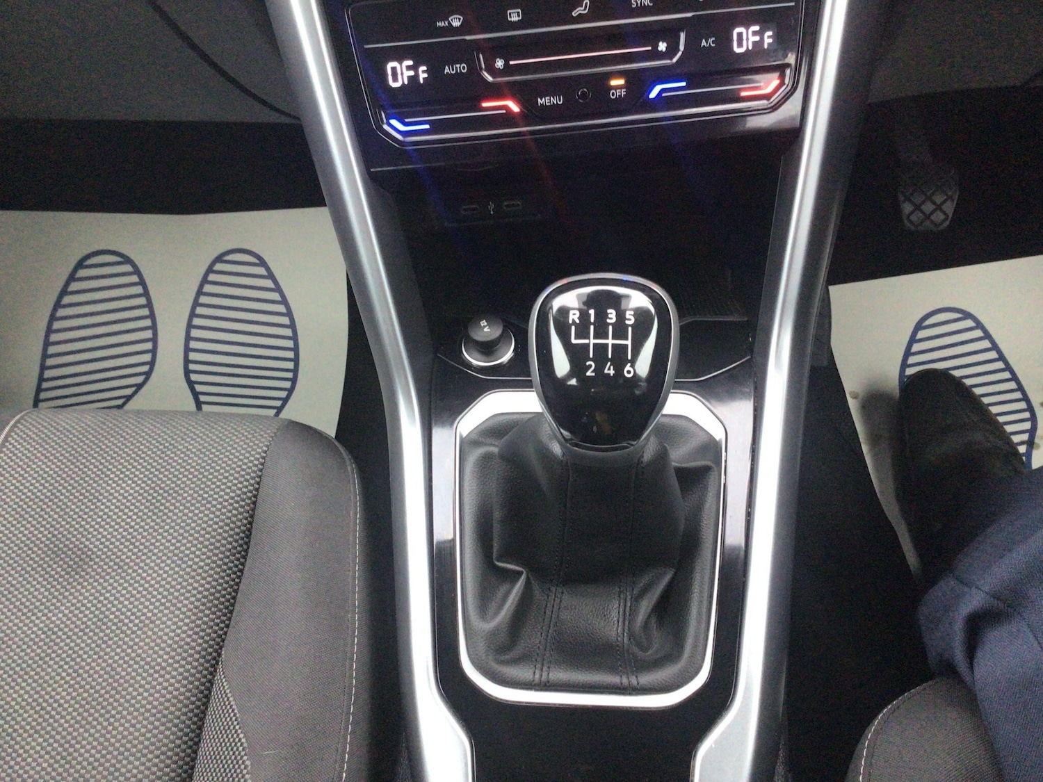 Used Volkswagen T-Roc 2022 for sale - 76377340: Photo 19