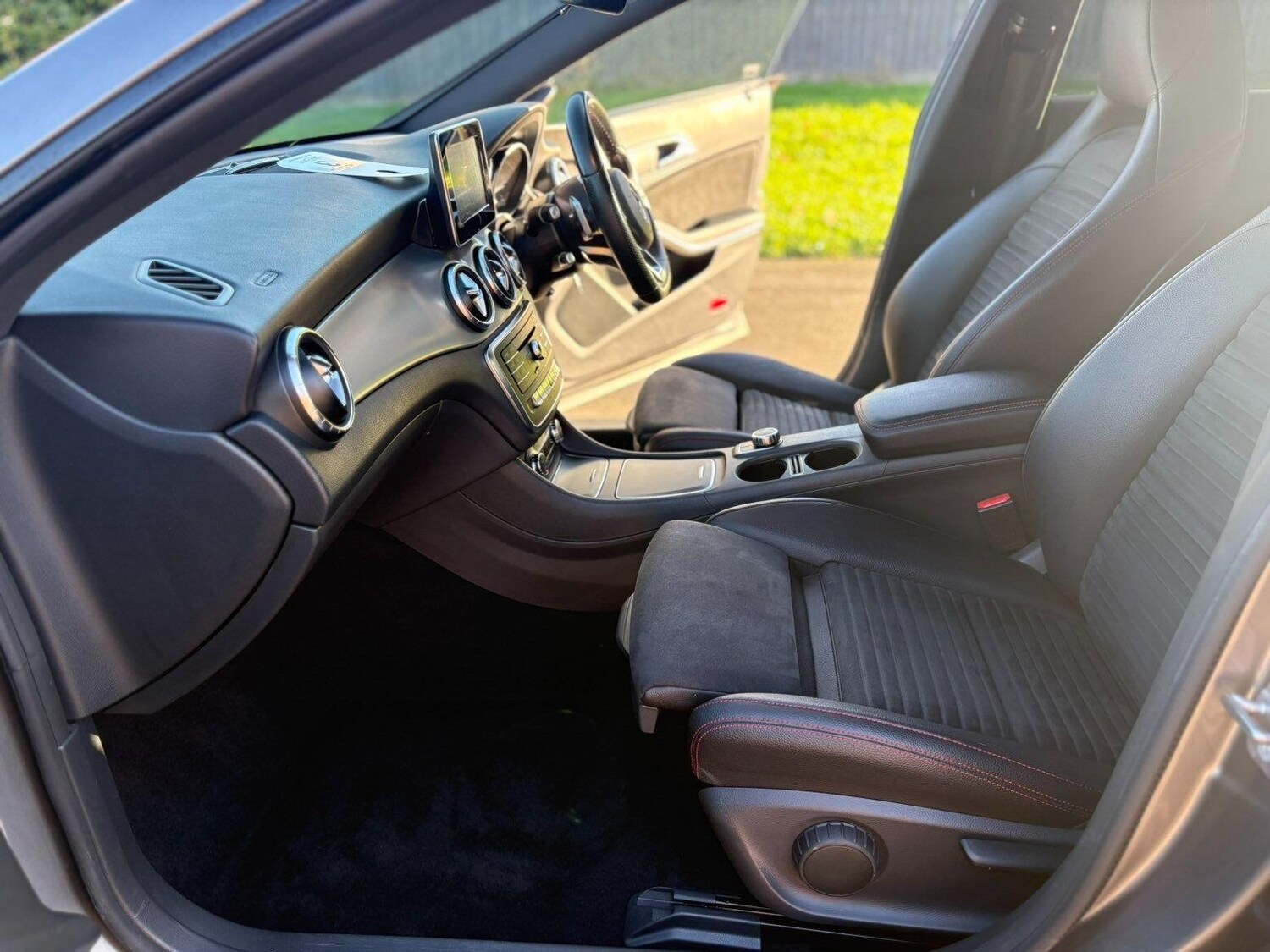 Used Mercedes-Benz CLA 2018 for sale - 76295854: Photo 29