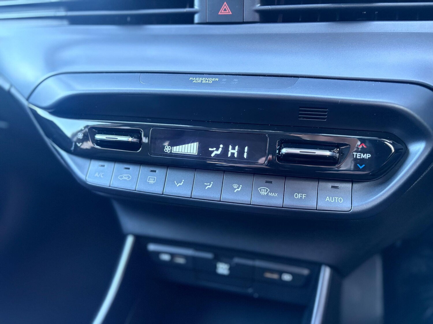 Used Hyundai i20 2023 for sale - 77497506: Photo 33